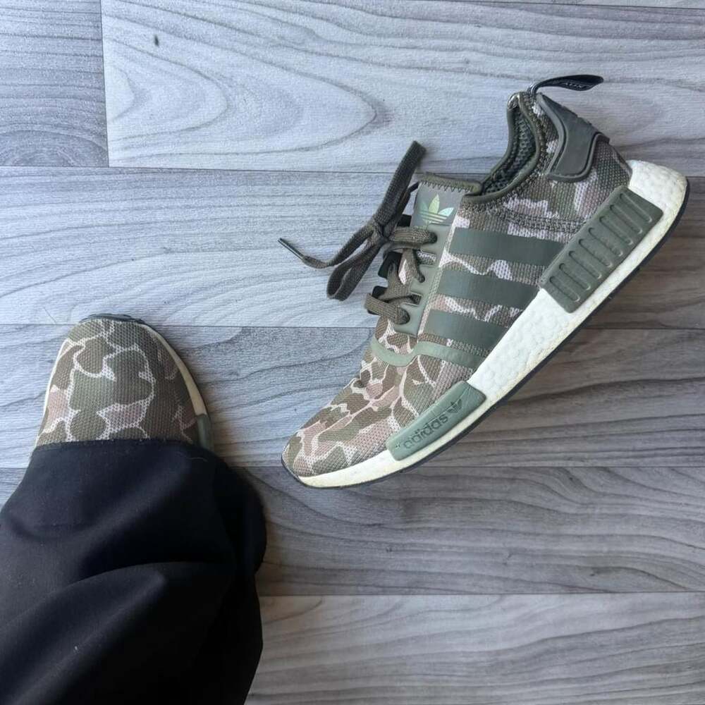 Adidas NMD R1 Size 8.5 Green Camo Sneakers